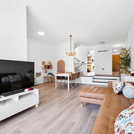 Casa de Férias Amarilla Golf Pool House