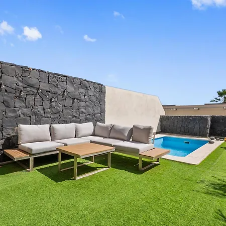 Amarilla Golf Pool House *