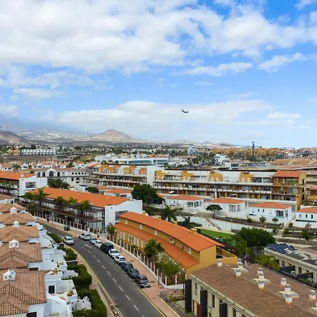 Amarilla Golf Pool House Casa de Férias