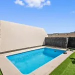 Amarilla Golf Pool House 別荘
